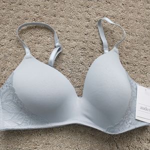 NWT Auden Wireless Bra